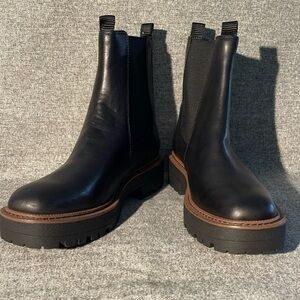 Sam Edelman Laguna Chelsea Boot. NEW